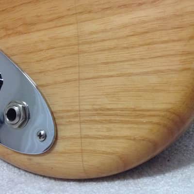 2007 Left Handed Lefty Fender Special Edition Deluxe Jazz Bass Natural Ash image 11