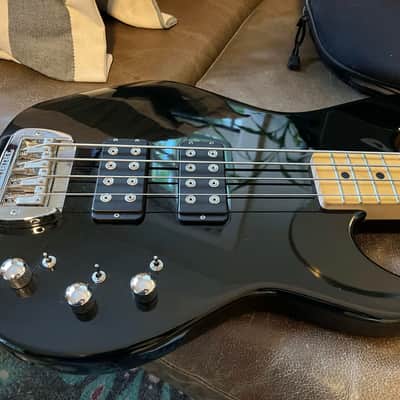 G&L Tribute L-2000 Bass - Early 2000s - Gloss Black image 17