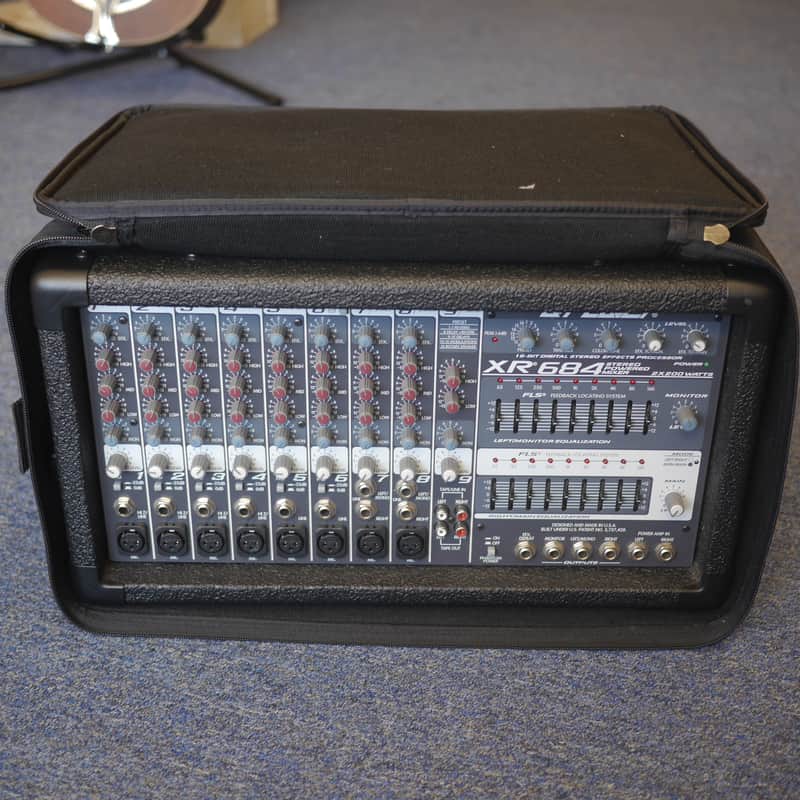 Peavey XR684 Powered Mixer image 1