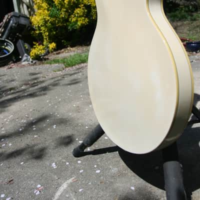 Epiphone Sheraton II Early 90s white / gold hardware image 9