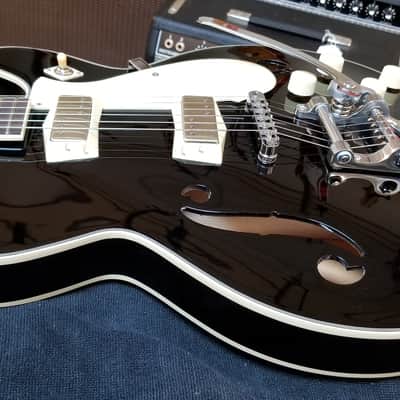 used Silvertone 1446 Semi-Hollow Guitar, Very Good Condition with Gig Bag image 10