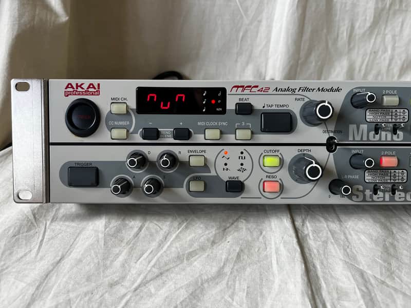 AKAI MFC42 Analog Filter Module | Reverb
