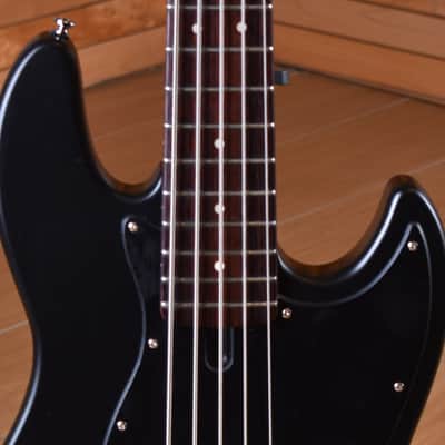 Sire Marcus Miller V3 5 Black Satin image 6