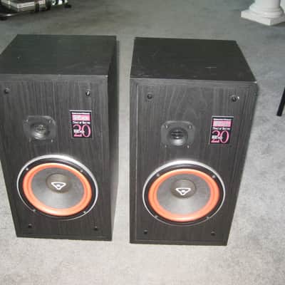 Cerwin-Vega RE-20 2-way Small floor or medium bookshelf Speakers Bild 1