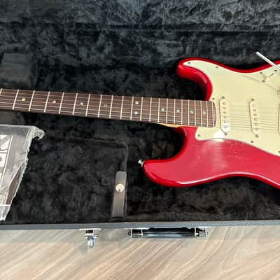 Fender American Deluxe Stratocaster with Rosewood Fretboard 2002 - 2003 - Aged Cherry Burst image 4