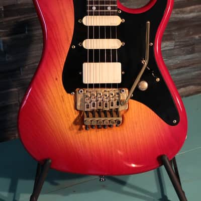 Valley Arts Steve Lukather Custom Pro  1991 Sunburst image 2