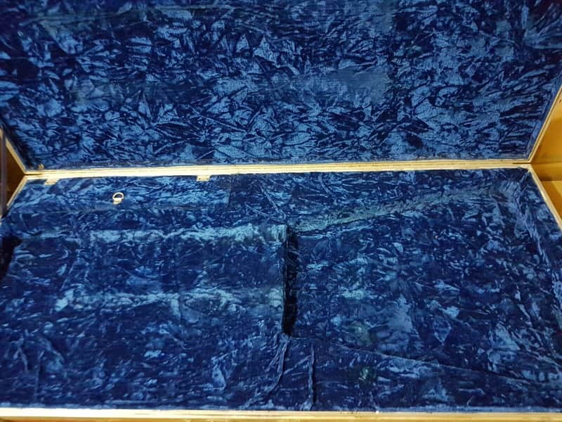 1977 Travis Bean Double Wedge Guitar Flight Case image 1