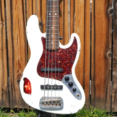 G&L USA Custom Shop JB-5 Nitro Olympic White over 3-Tone Sunburst 5-String Electric Bass Guitar w/ Tolex Case (2025) image 1