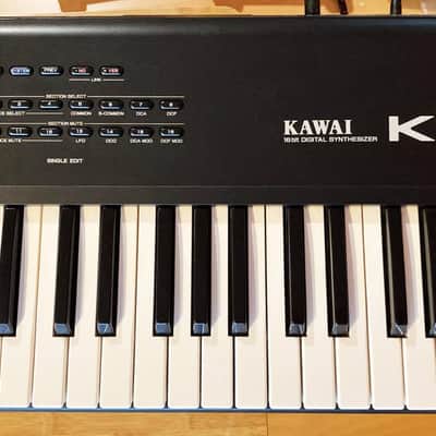 Kawai K4 61-Key 16-Bit Digital Synthesizer – Excellent Condition