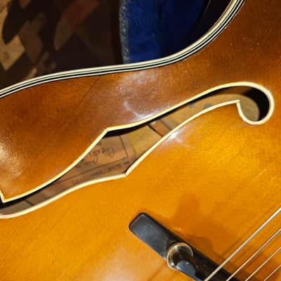🎶  FOR SALE: RARE 1975 CARL BARNEY HAND-CARVED 17" ARCHTOP 🎶 image 19