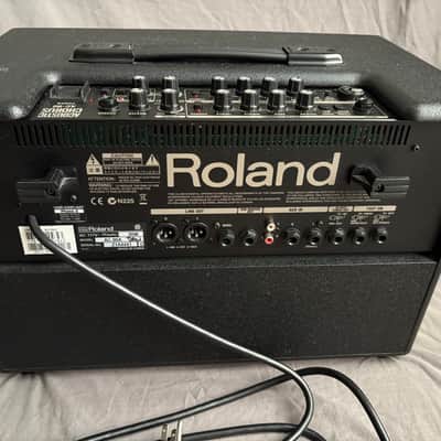 Roland AC-90 Acoustic Chorus 2-Channel 90-Watt 2x8" Acoustic Guitar Combo 2007 - Present - Black image 3