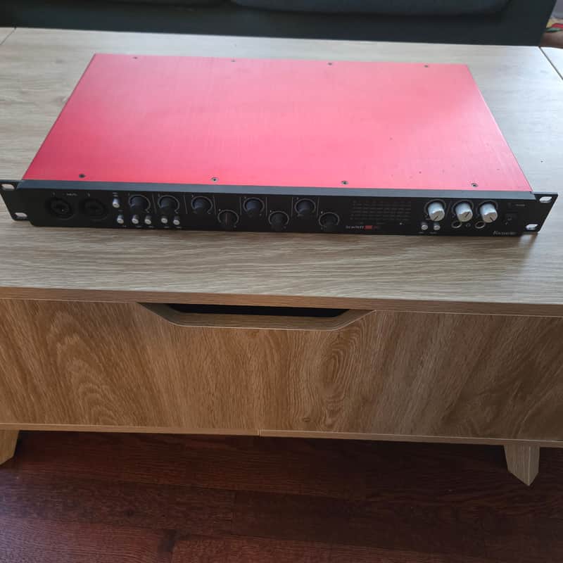 Focusrite Scarlett 18i20 2nd Gen USB Audio Interface 2016 - 2018 - Red / Black image 1