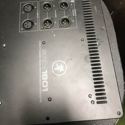 Mackie  SRM 1801 Powered Subwoofer Panel For parts  00s image 1
