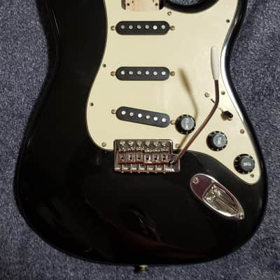 Fender Custom Shop Stratocaster SSS Pickups And Stratocaster Body image 1