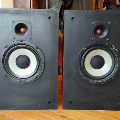 Klipsch KG2 speakers in excellent condition - 1980's image 1