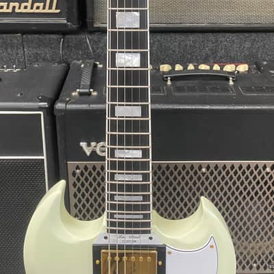 Epiphone "Inspired by Gibson Custom" '63 Les Paul SG Custom with Maestro Vibrola 2024 - Present - Classic White image 4