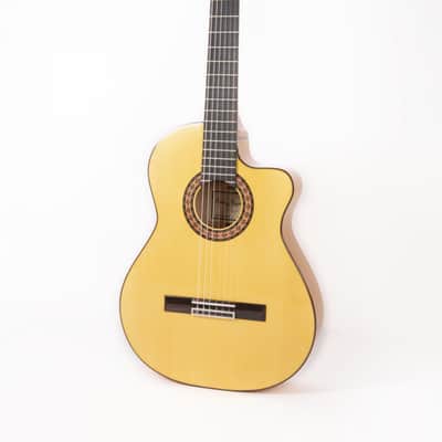 Raimundo 646E Midi Flamenco Guitar image 4