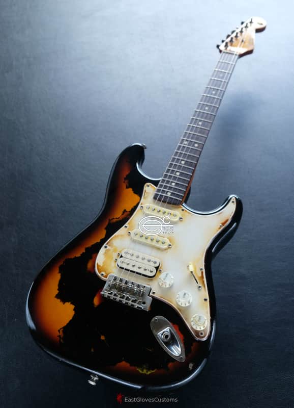 Fender Stratocaster S/S/H Black on Sunburst Aged Relic image 1