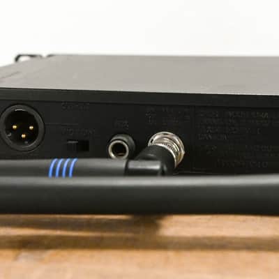 Shure ULXS14 Belt Pack Wireless System - 662-698 MHz (NO POWER SUPPLY) CG0128J image 8