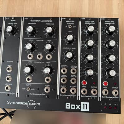 Synthesizers.com Box11 - Moog Modular Clone image 3