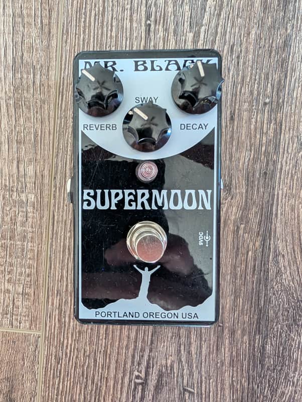 Mr. Black Supermoon