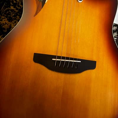 Mint Ovation Celebrity Deluxe E-Acoustic Guitar CDX40-1 - Vintage Suburst Satin image 2
