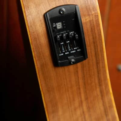 Taylor Academy 10e Walnut Acoustic-Electric Guitar image 10