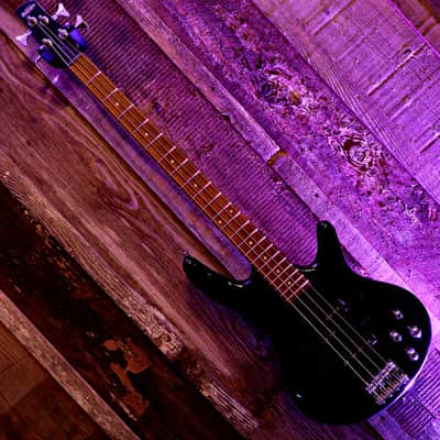 Ibanez GSR200-BK Gio Soundgear with Active EQ - Black image 16