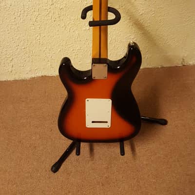 Fender Stratocaster Sunburst 1992 MIM Made in Mexico image 4