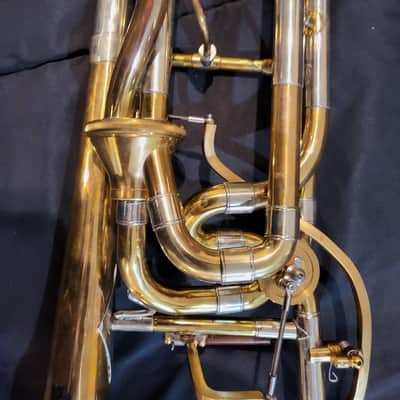 Bach Stradivarius 50B2G Custom Bass Trombone Lacquer image 4