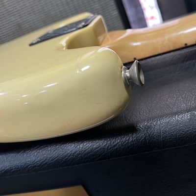 Fender Musicmaster with Rosewood Fretboard 1974 - Olympic White image 24