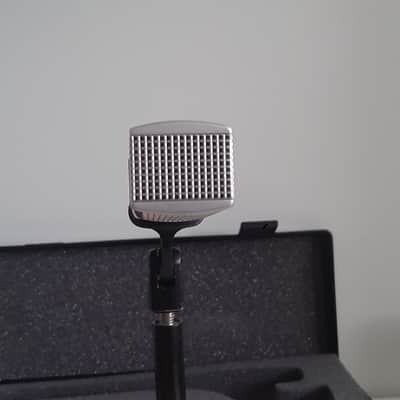 Sennheiser MD 441U Supercardioid Dynamic Microphone 1971 - Present - Black image 5