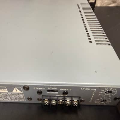 Peavey Architectural Acoustics IPS 150 professional rackmount power amplifier image 8