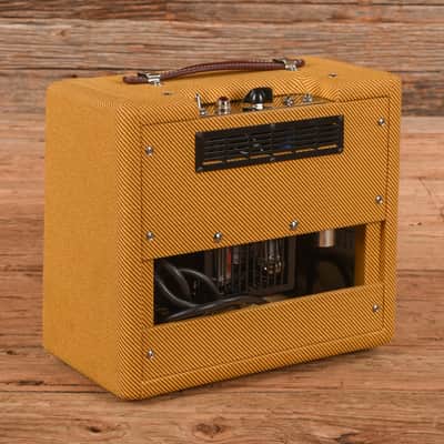 Fender '57 Custom Champ 2-Channel 5-Watt 1x8" Guitar Combo Amp image 2