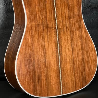 Guild D-55 70th anniversary 2023 - Gloss image 2