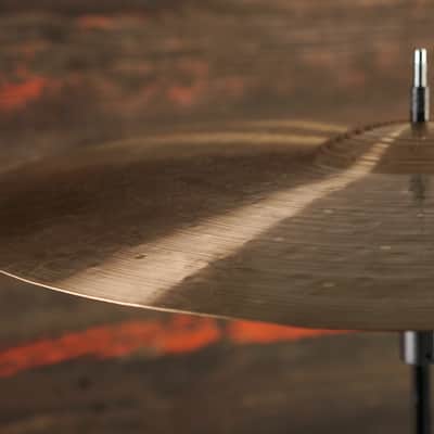 Paiste 22" Signature Traditionals Light Ride Cymbal - 2554g image 9