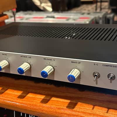 AudioScape Engineering Co. G-Series Buss Compressor 2020s - White image 4