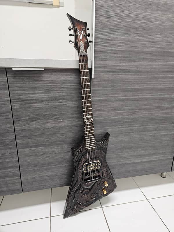 Kiiras Instruments Jörmungandr - Explorer shaped guitar image 1