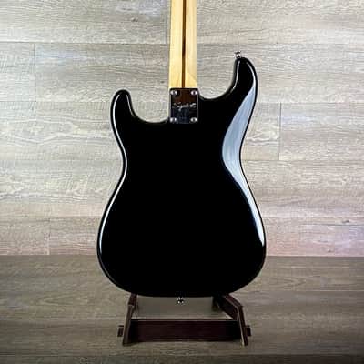 Squier by Fender Stratocaster – Black w/ White Pickguard (USED-Mint) image 7