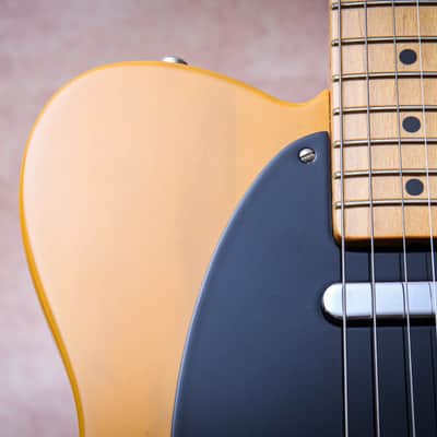 FENDER USA American 52' Vintage Reissue Telecaster "Butterscotch Blonde + Maple" (2003) image 6
