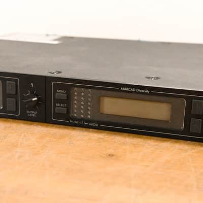 Shure U4D-J4 Dual-Channel Wireless Receiver with U1 Bodypack - J4 Band CG01YG6 image 3