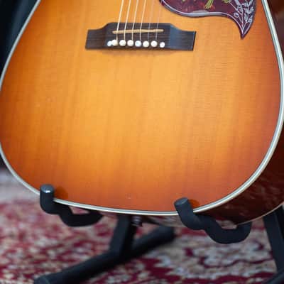 2007 Gibson USA Hummingbird Acoustic - in Honeyburst image 3