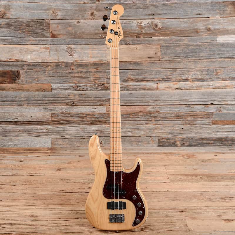 最終値下げFender AmericanDELUXE PrecisionBass Fender American Deluxe Precision Bass 1999 - 2003 | Reverb