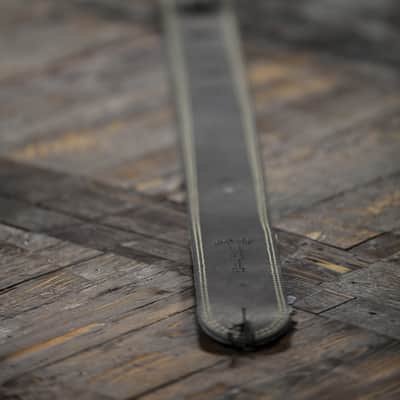 Martin Black Ball Glove Leather Guitar Strap (18A0013) image 2