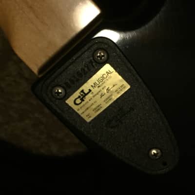 G&L L5000 5 String Bass 1988 Vintage-rare headstock image 4