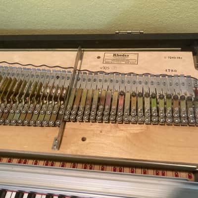 Rhodes Mark II Suitcase Piano 73-Key Electric Piano 1980 image 4