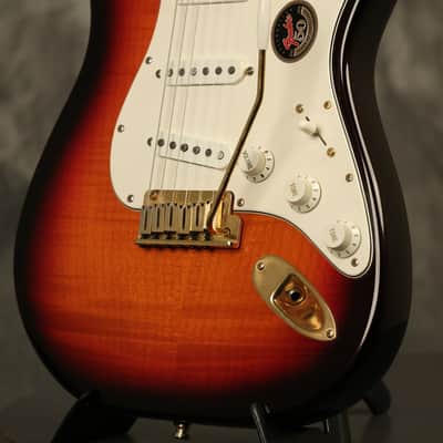 1996 Fender 50th Anniversary Stratocaster Sunburst w/GOLD hardware FLAME MAPLE body!!! image 5