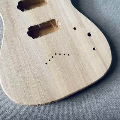 Unfinished Basswood 7 String DIY Guitar Body image 3