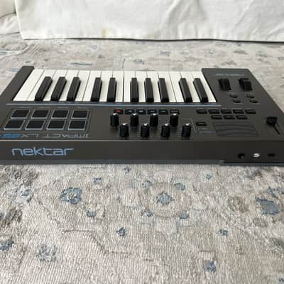 Nektar Impact LX25+ USB MIDI Controller Keyboard image 3