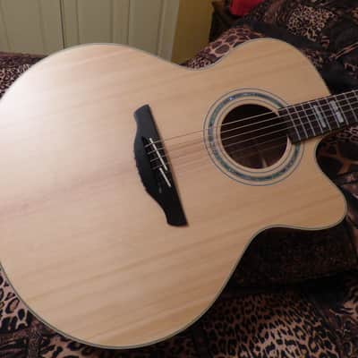 Takamine Takamine EG524SC-NS Guitar Jumbo Acoustic/Electric  Natural Satin image 1